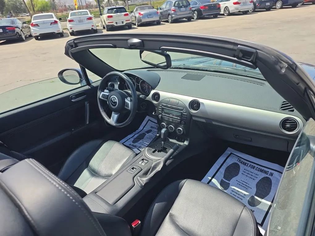 Used 2011 MAZDA MX-5 Miata Grand Touring w/ Premium Pkg RWD image 26