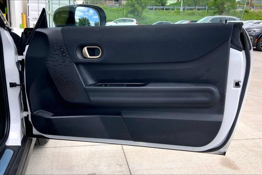 Used 2026 MINI Cooper 2-Door Hardtop FWD image 24