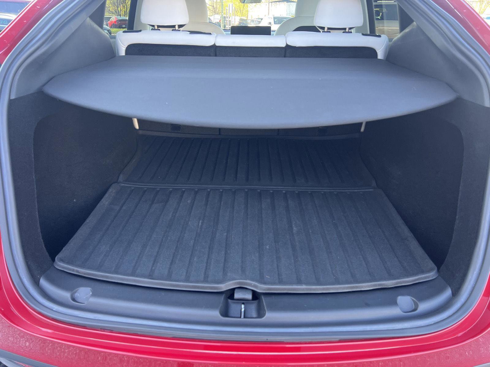 Used 2023 Tesla Model Y Performance image 7