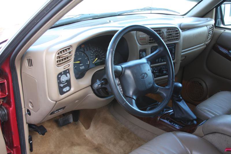 Used 2000 Oldsmobile Bravada AWD w/ Convenience Pkg I image 26