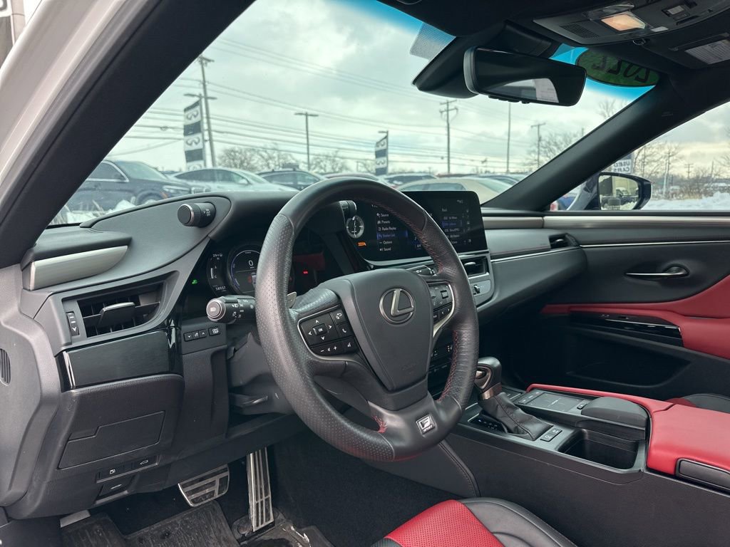 Used 2022 Lexus ES 300h F Sport w/ Accessory Package image 42