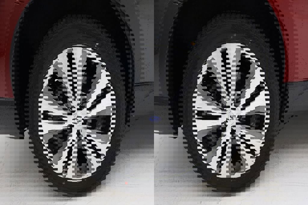 Used 2022 Subaru Ascent Limited w/ Technology Package image 10