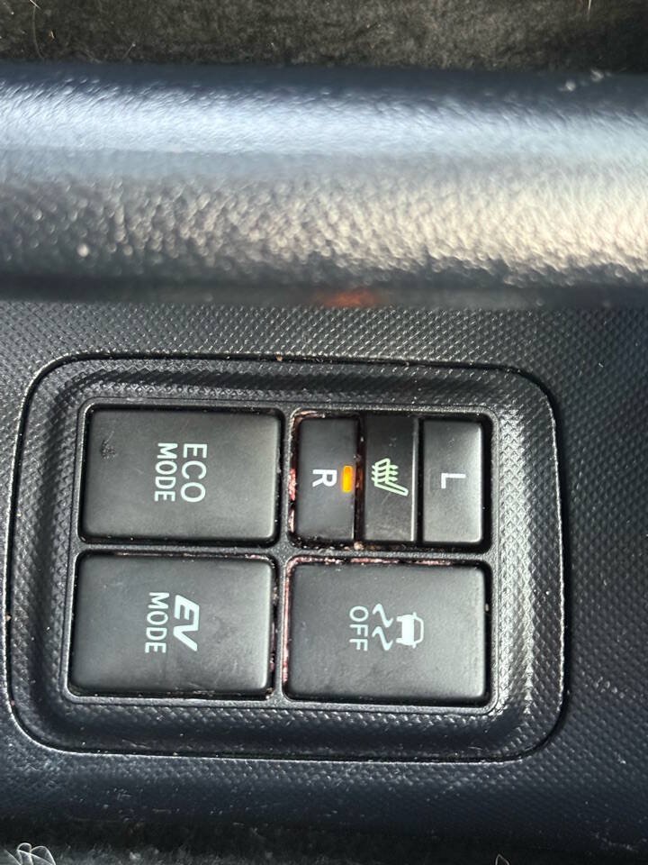 Used 2016 Toyota Prius C Four FWD image 41
