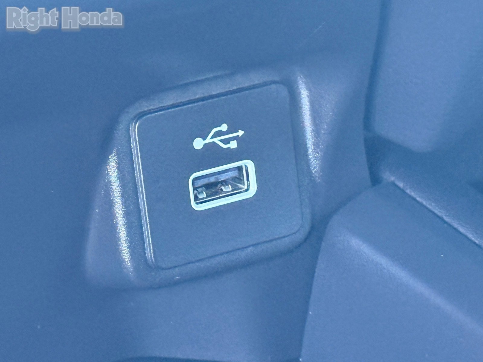 Certified 2025 Honda HR-V Sport image 24