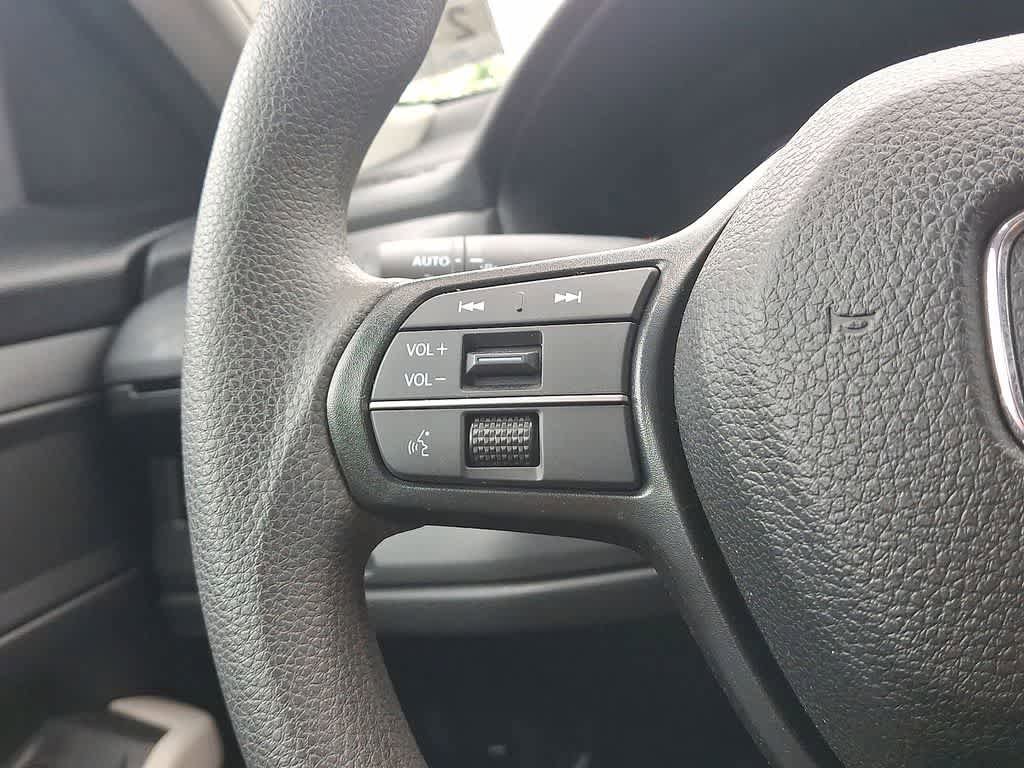 Certified 2025 Honda Accord LX image 17