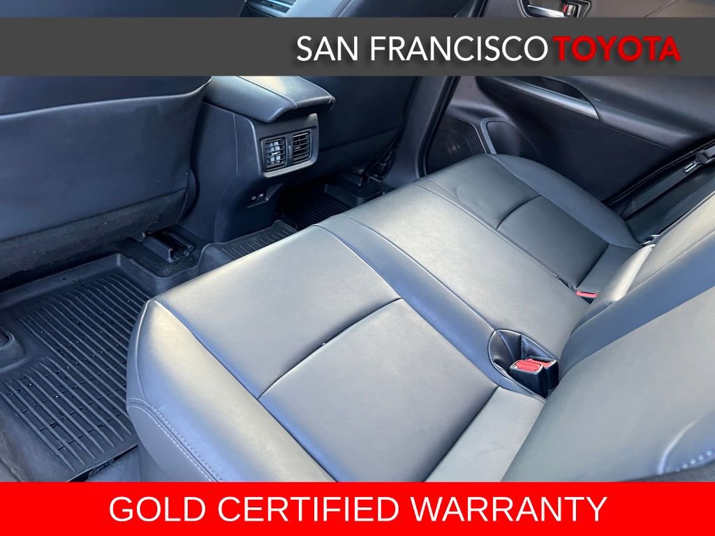 Certified 2023 Toyota Venza Nightshade image 16