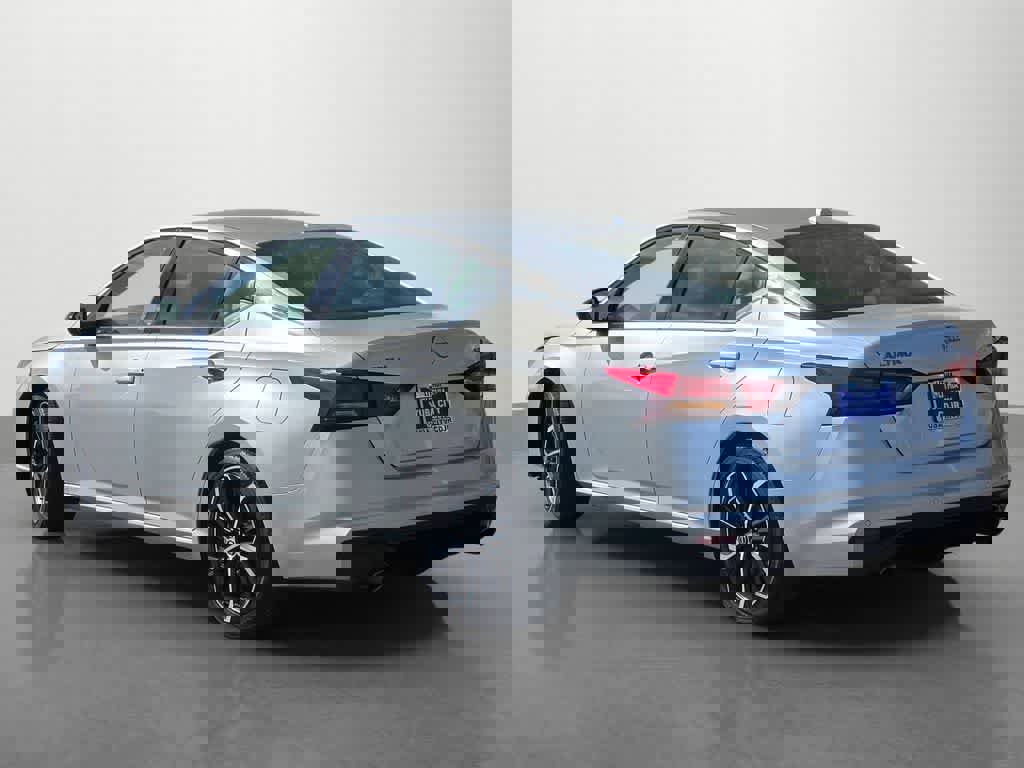 Used 2024 Nissan Altima 2.5 SR image 4