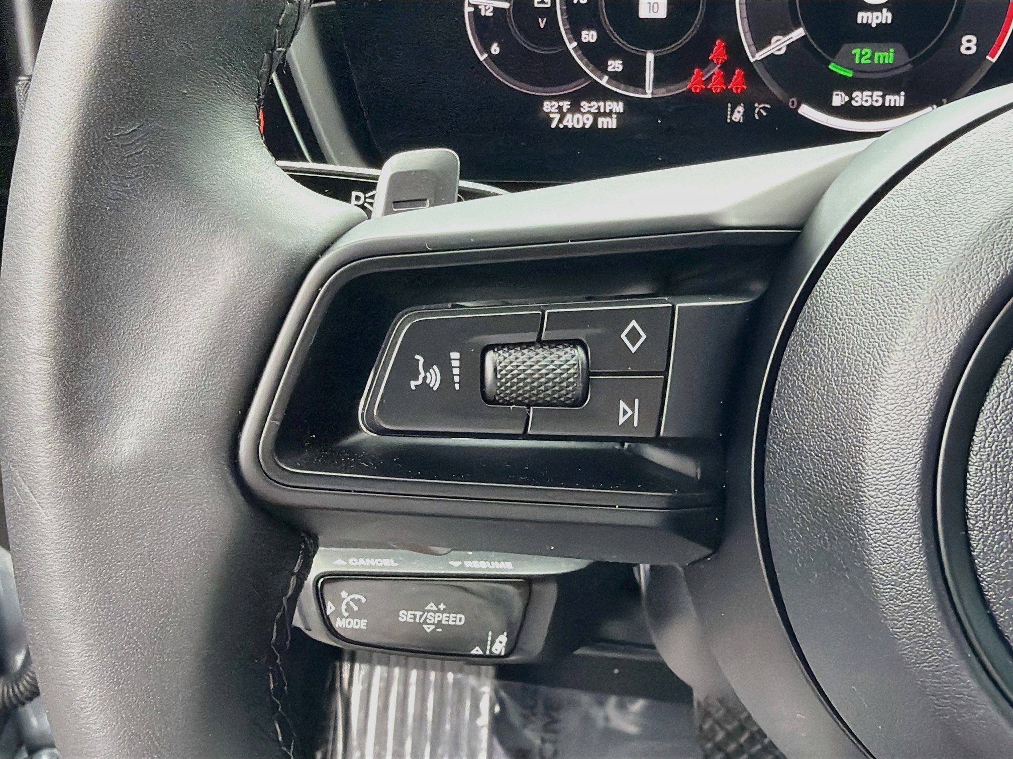 Used 2026 Porsche Cayenne E-Hybrid AWD/4WD image 38