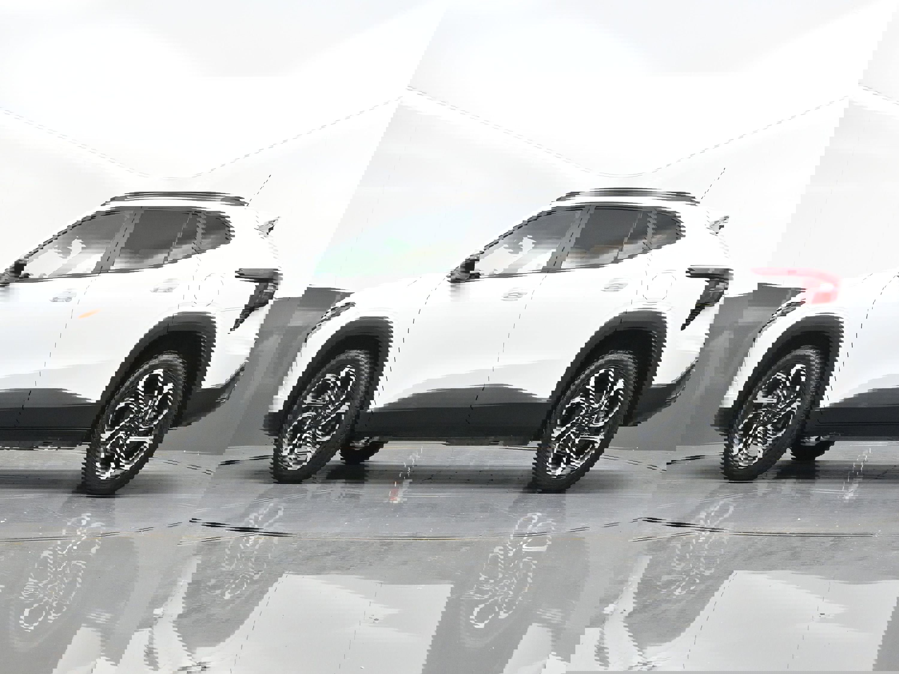 Certified 2025 Chevrolet Trax RS w/ Driver Confidence Package image 42