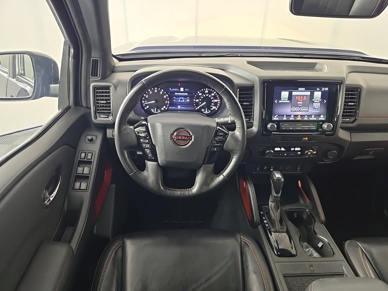 Used 2023 Nissan Frontier Pro-X w/ Pro-X Premium Package RWD image 11