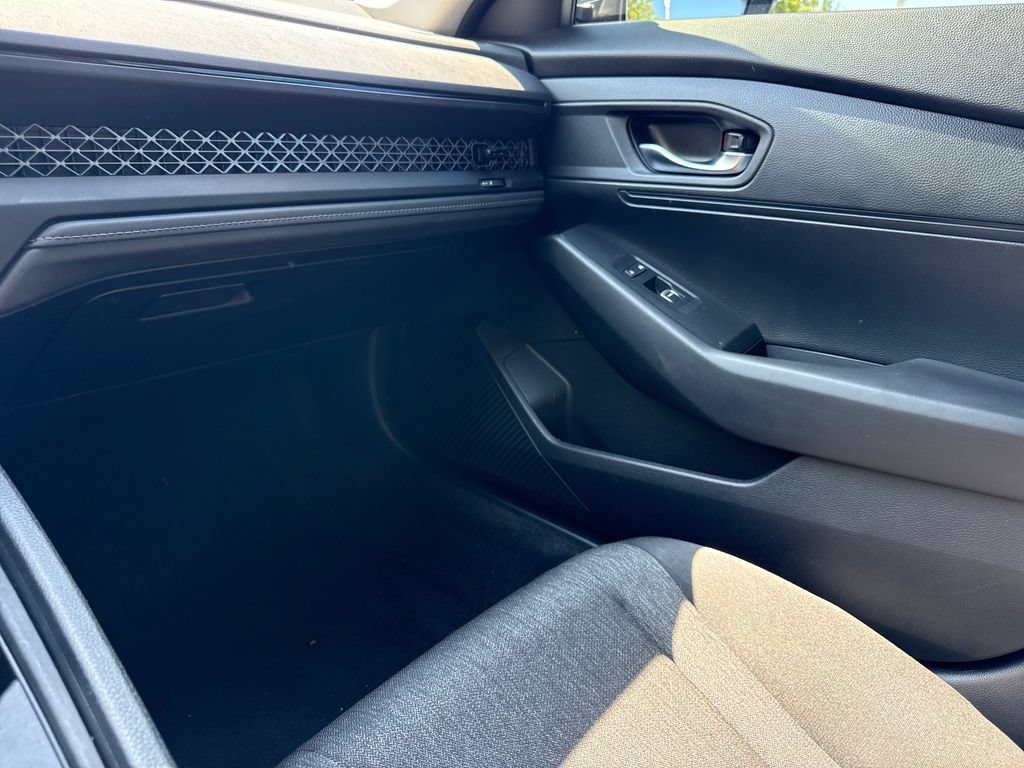 Used 2023 Honda Accord LX image 17