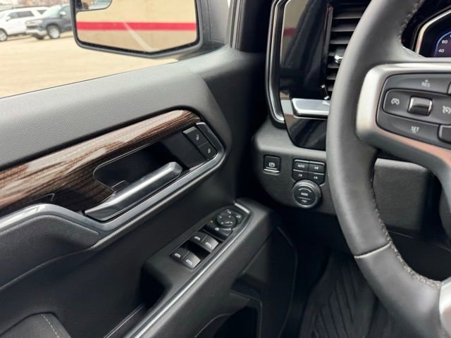 Used 2025 Chevrolet Silverado 1500 LT image 29