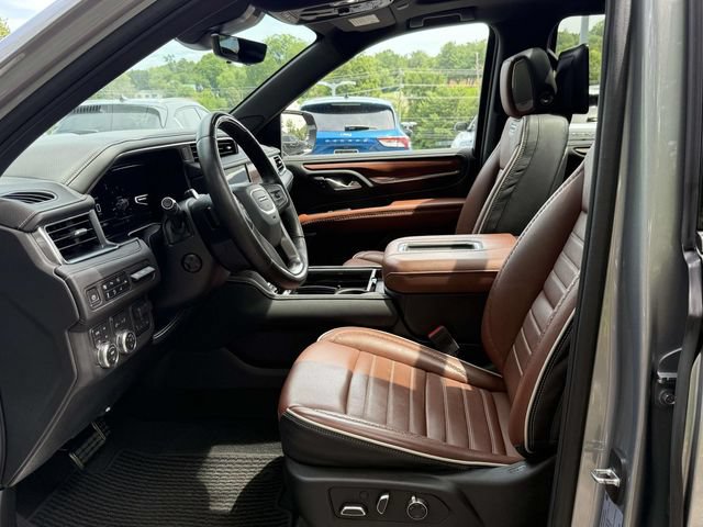 Certified 2024 GMC Yukon Denali Ultimate AWD/4WD image 11
