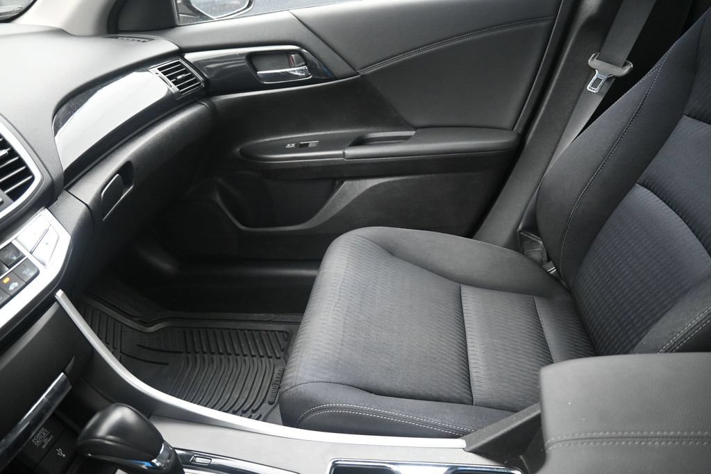 Used 2013 Honda Accord Sport image 22