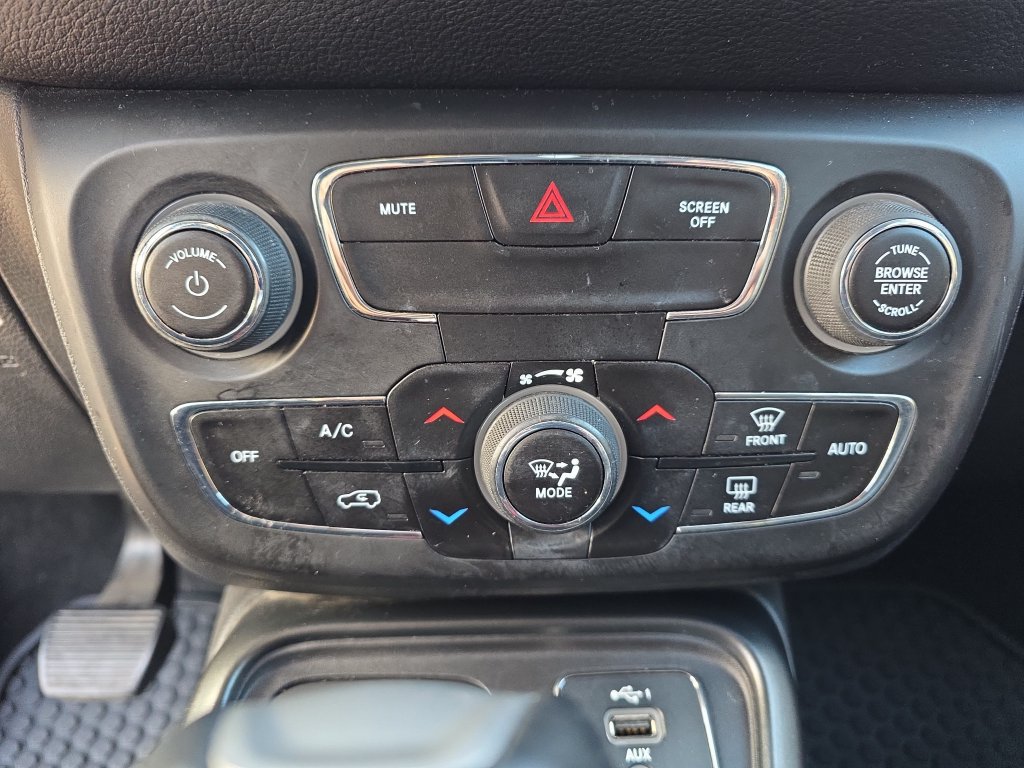 Used 2019 Jeep Compass Trailhawk AWD/4WD image 21