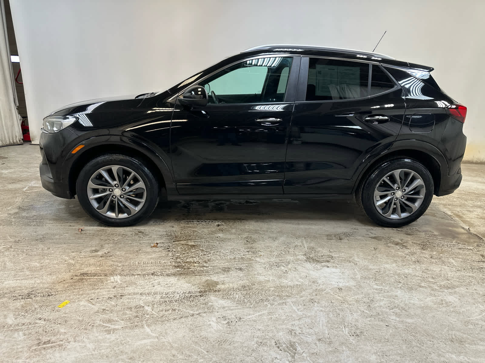 Certified 2023 Buick Encore GX Select w/ Sport Touring Package image 8