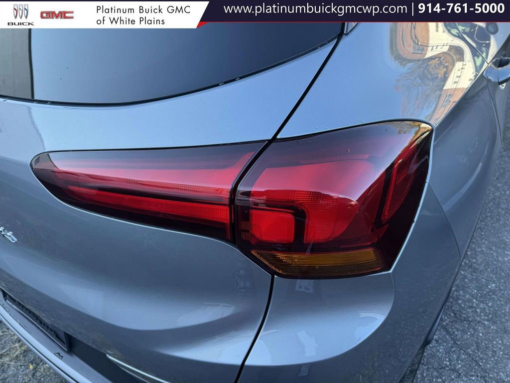 Used 2024 Buick Encore GX Preferred w/ Comfort Package image 9