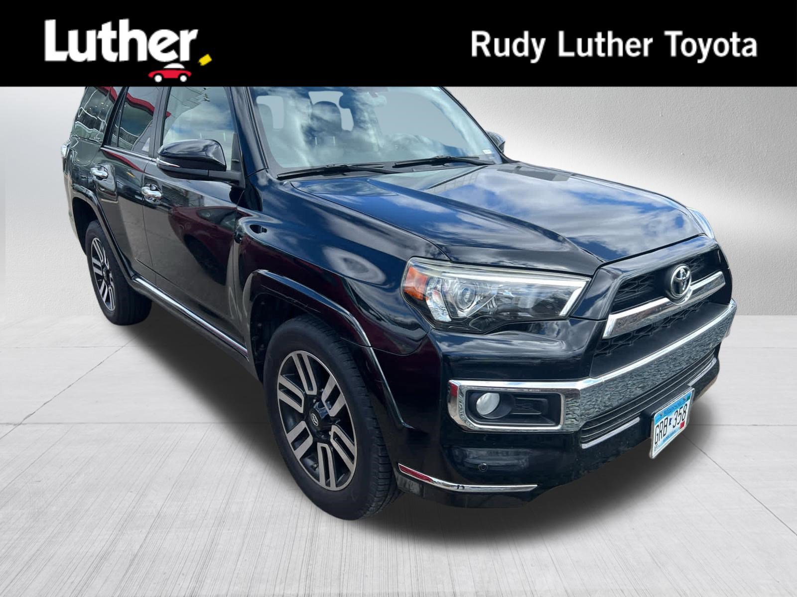 Used 2015 Toyota 4Runner Limited AWD/4WD image 1