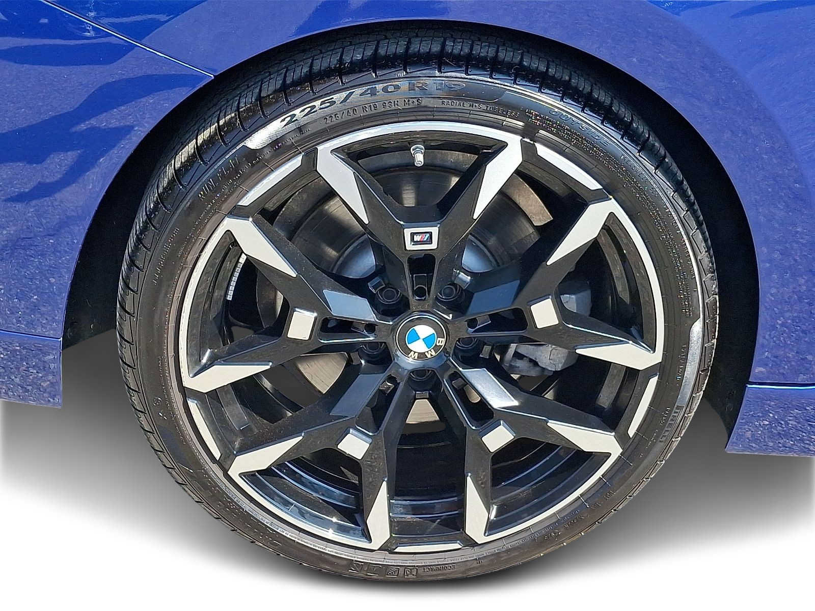 Used 2026 BMW 230i xDrive Coupe w/ M Sport Package AWD/4WD image 7