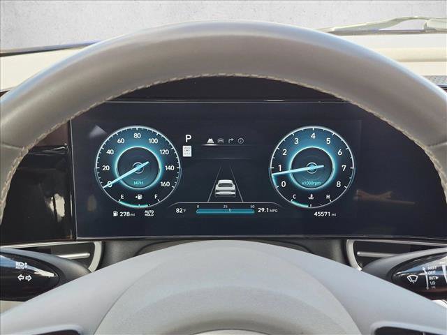 Used 2025 Hyundai Elantra SEL FWD image 11