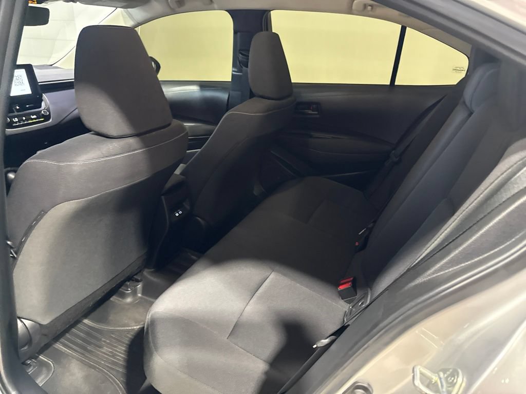 Used 2023 Toyota Corolla LE w/ LE Convenience Package FWD image 29