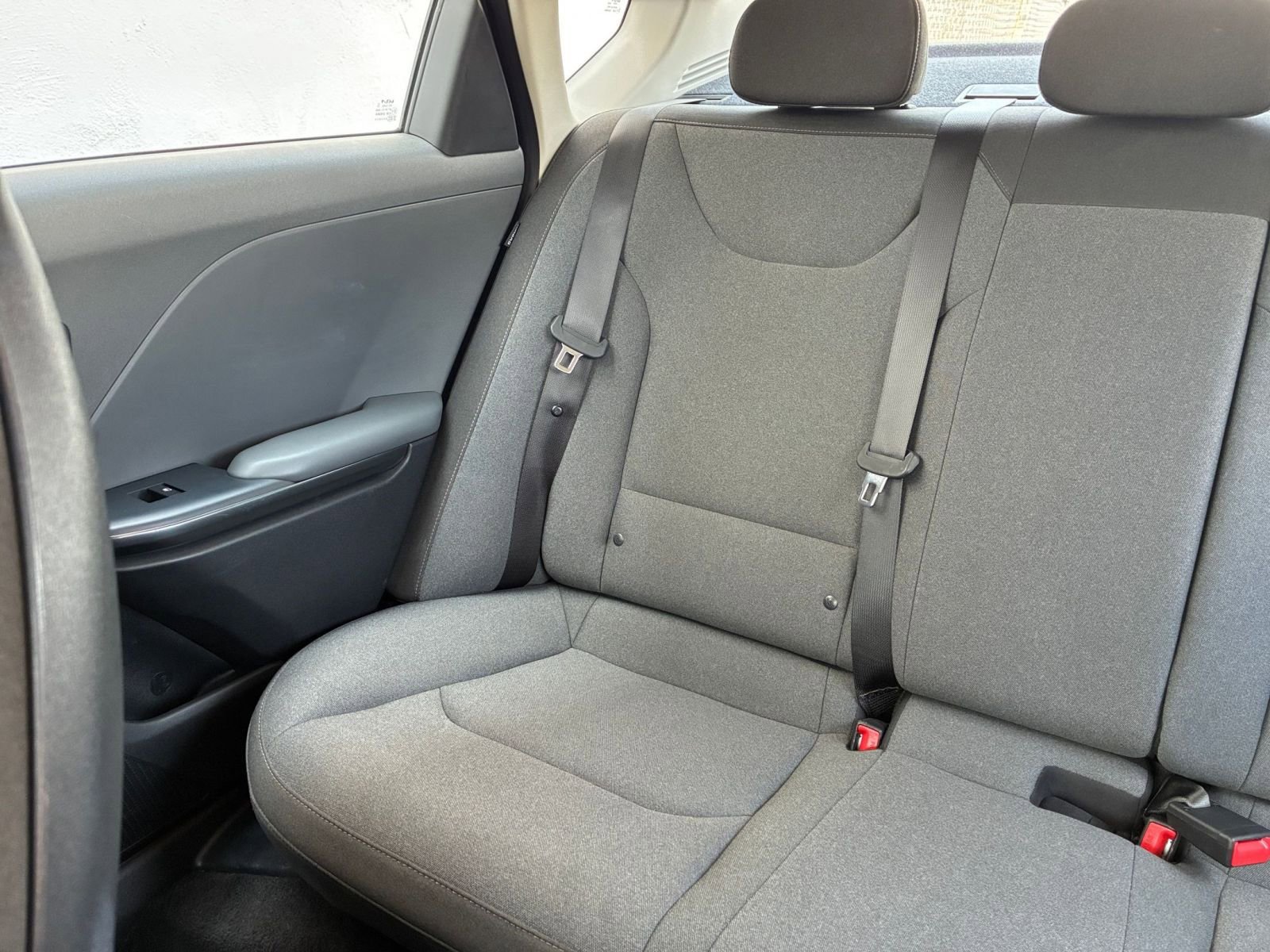 Used 2025 Kia K4 LXS image 38