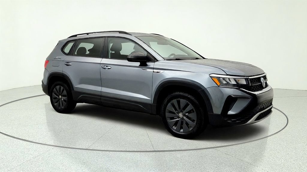 Used 2022 Volkswagen Taos S FWD image 3