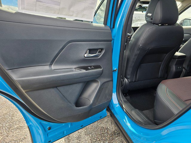 New 2027 Nissan Kicks SR AWD/4WD image 21