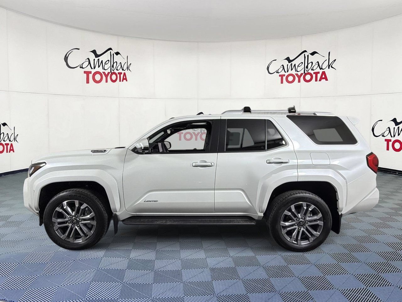 New 2026 Toyota 4Runner Limited AWD/4WD image 4
