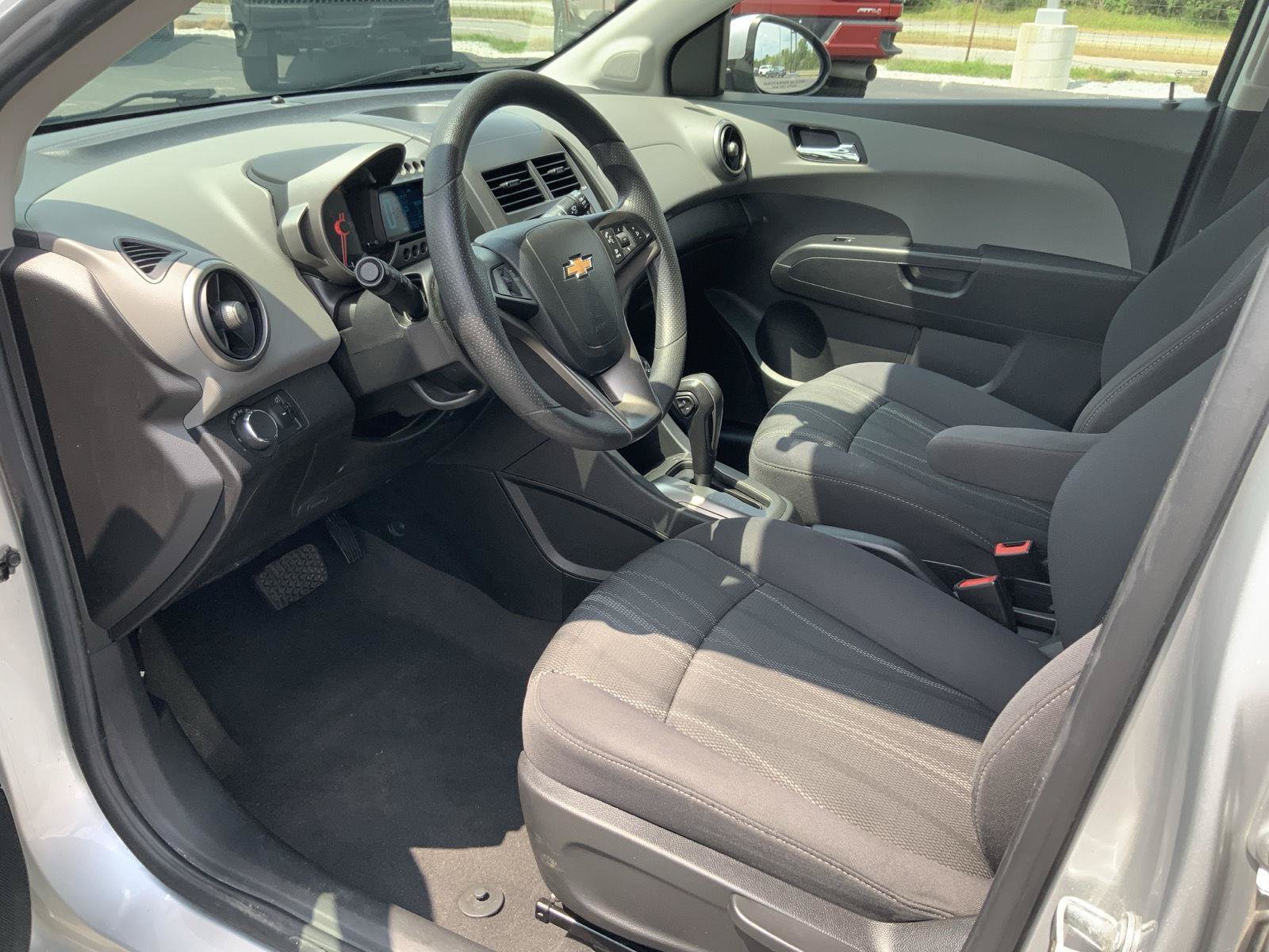 Used 2015 Chevrolet Sonic LT FWD image 20