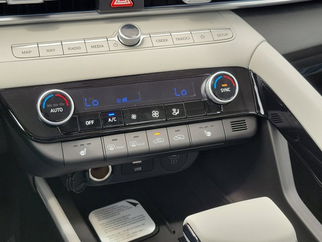 New 2026 Hyundai Elantra Limited FWD image 16