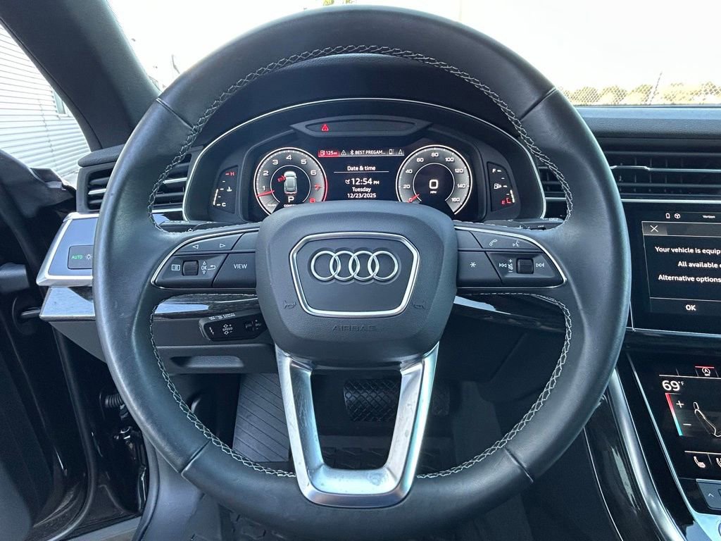 Used 2022 Audi Q8 Premium Plus w/ Premium Plus Package image 18