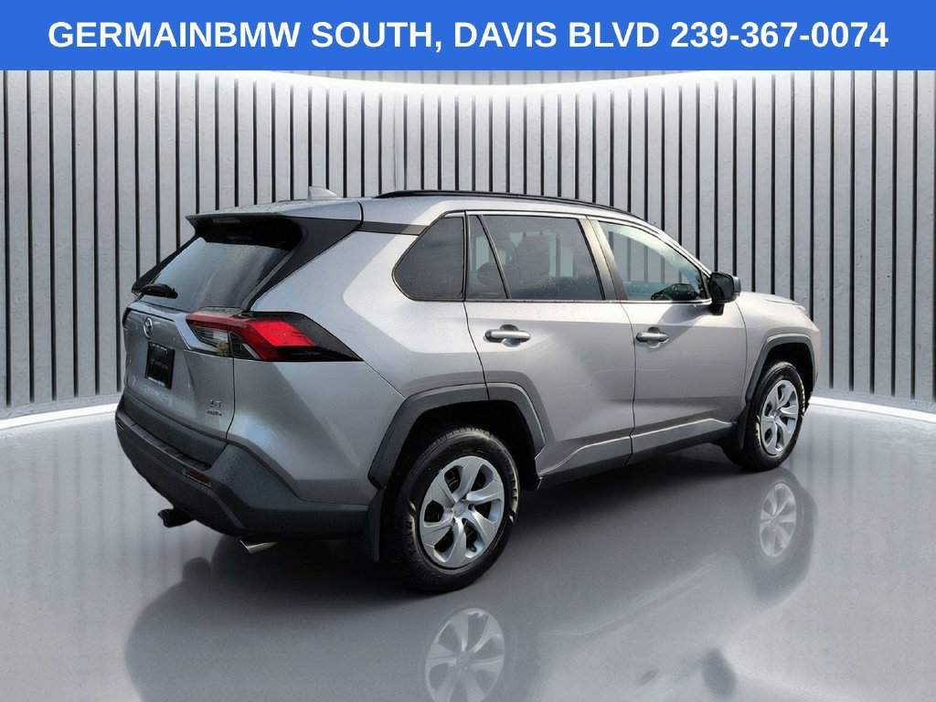 Used 2019 Toyota RAV4 LE AWD/4WD image 5