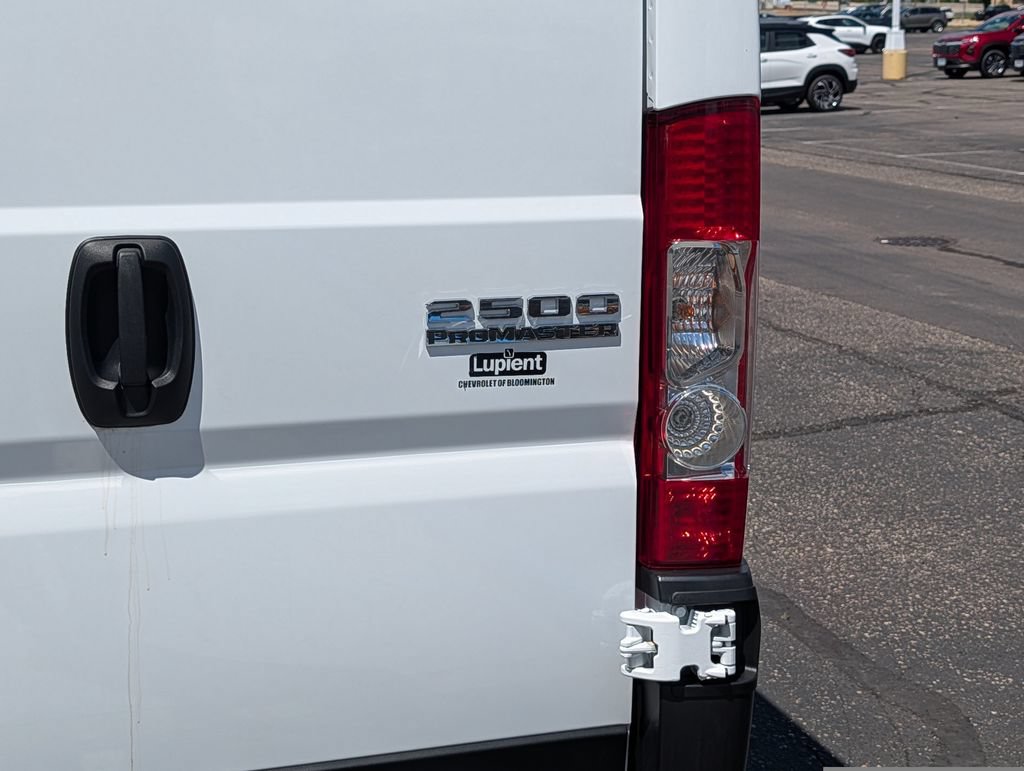 Used 2026 RAM ProMaster 2500 w/ Convenience Group FWD image 7