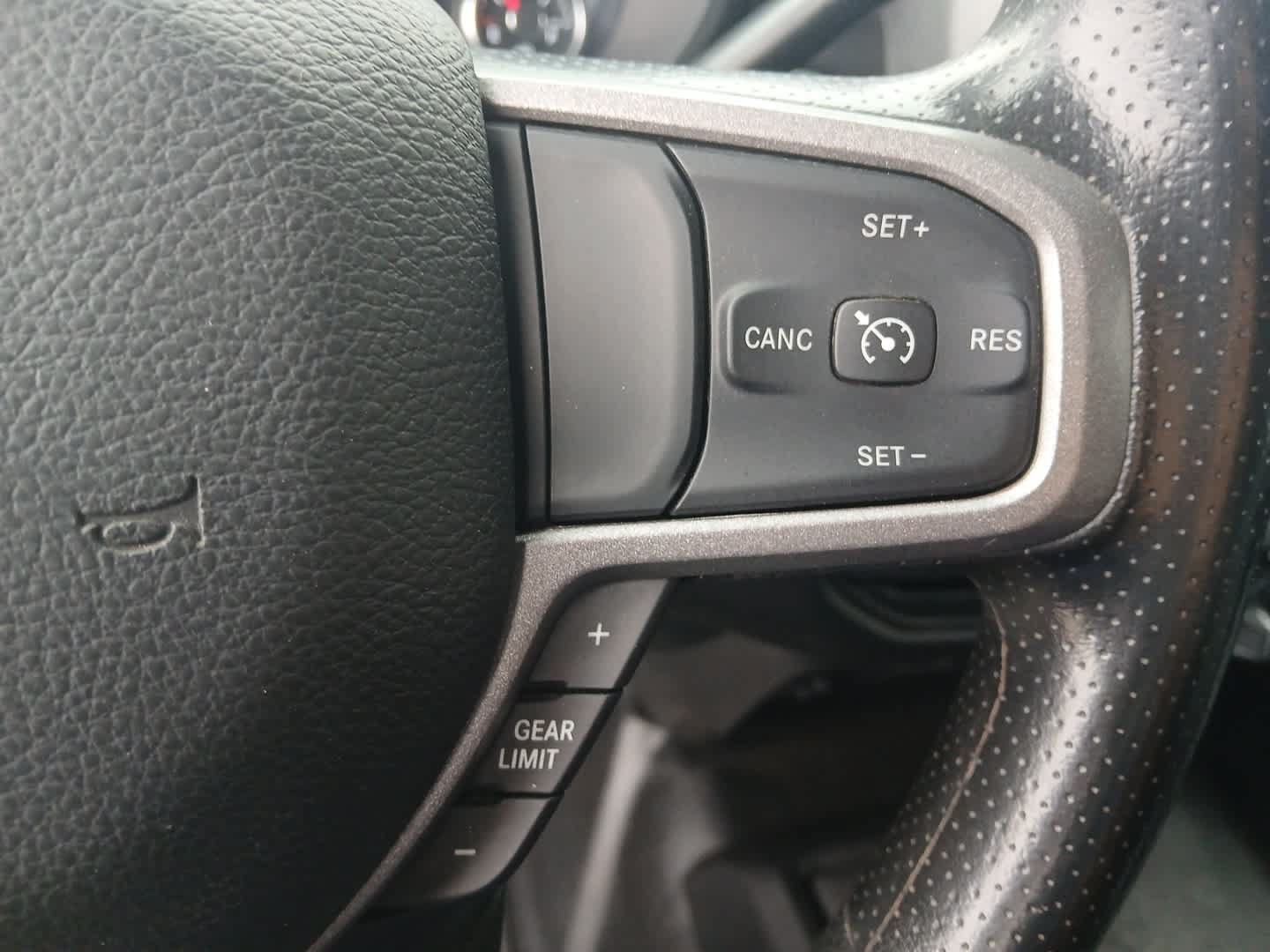 Used 2024 RAM 3500 Tradesman w/ Chrome Appearance Group AWD/4WD image 21