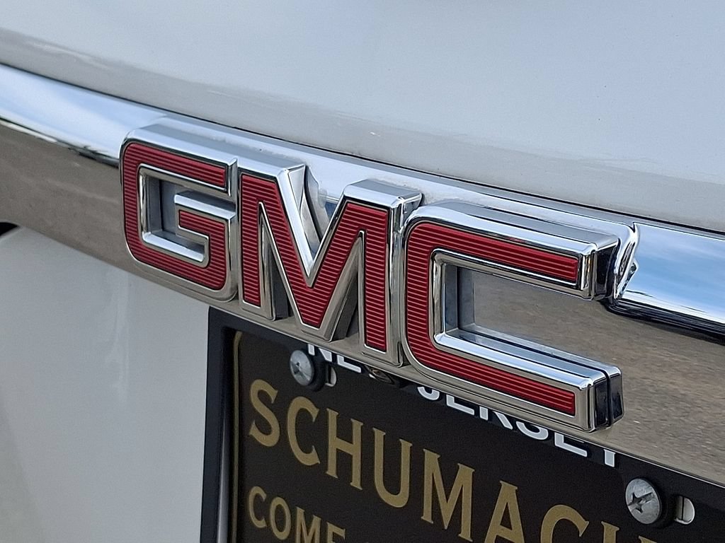 Used 2017 GMC Acadia SLT AWD/4WD image 30
