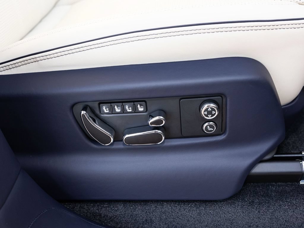 Used 2023 Bentley Bentayga AWD/4WD image 80