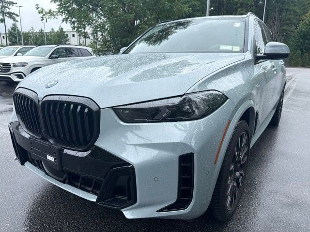 Used 2026 BMW X5 xDrive50e w/ M Sport Package AWD/4WD image 9