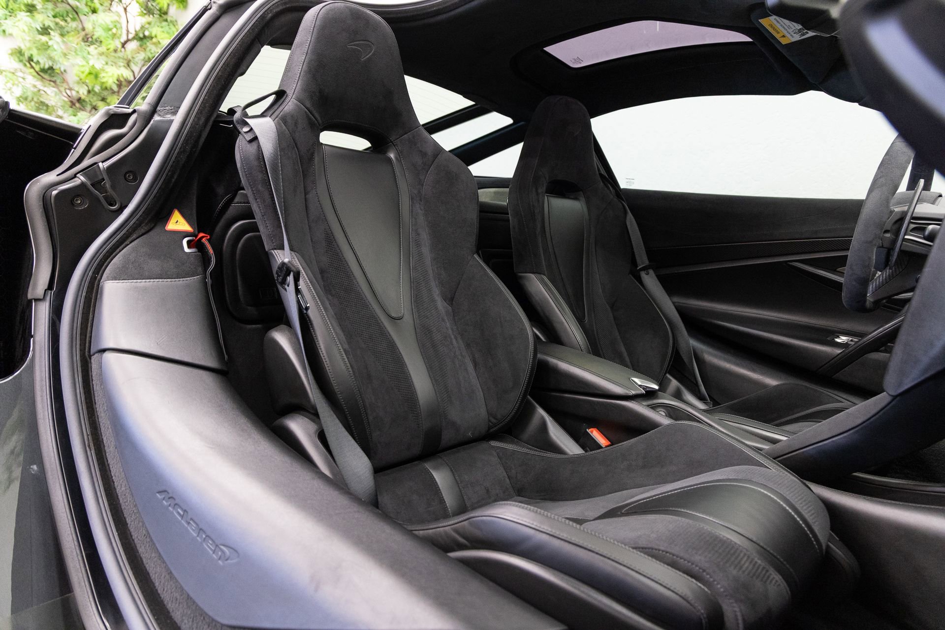 Used 2018 McLaren 720S Performance image 18