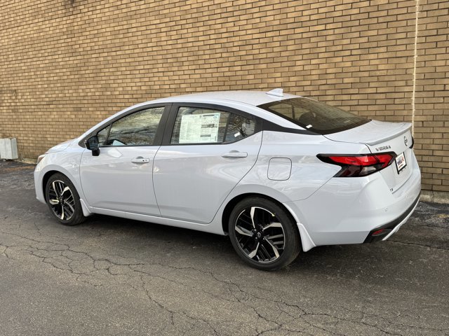 New 2025 Nissan Versa SR w/ Trunk Package image 24