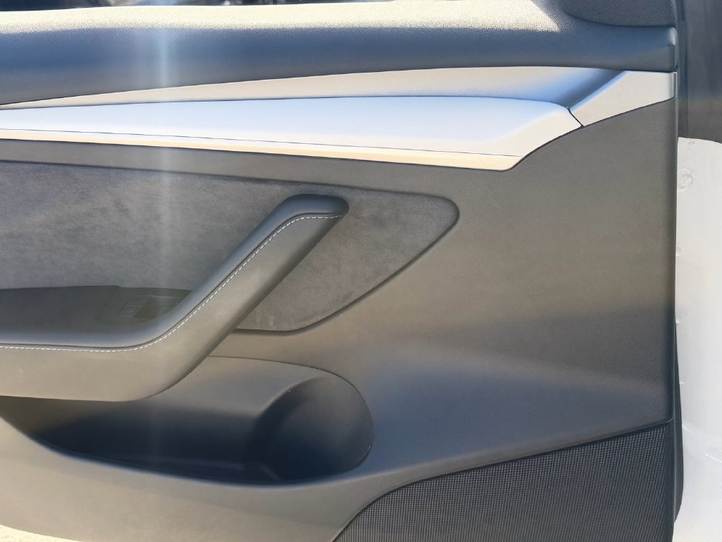 Used 2023 Tesla Model 3 Standard Range RWD image 23