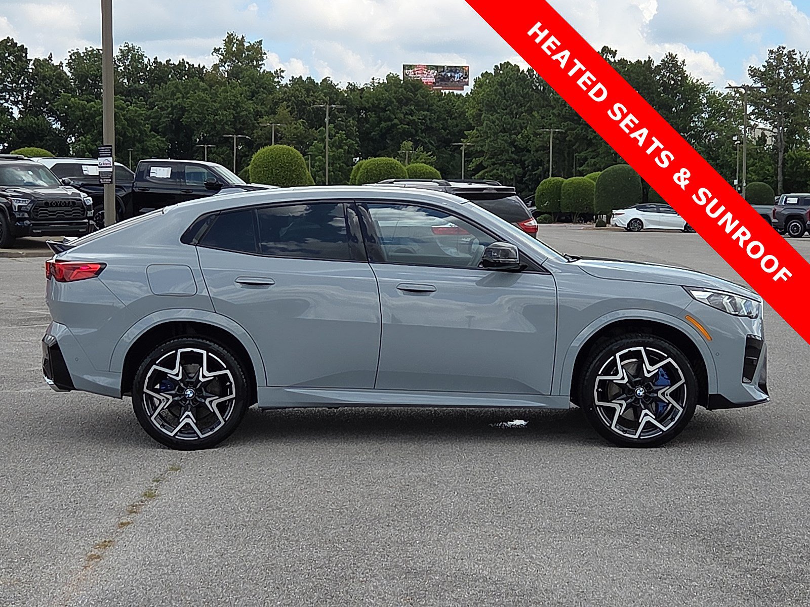 Used 2025 BMW X2 M35i AWD/4WD image 6
