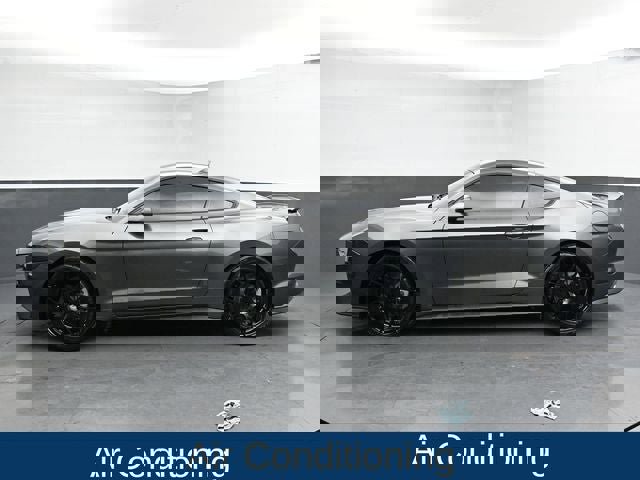 Used 2020 Ford Mustang EcoBoost image 7