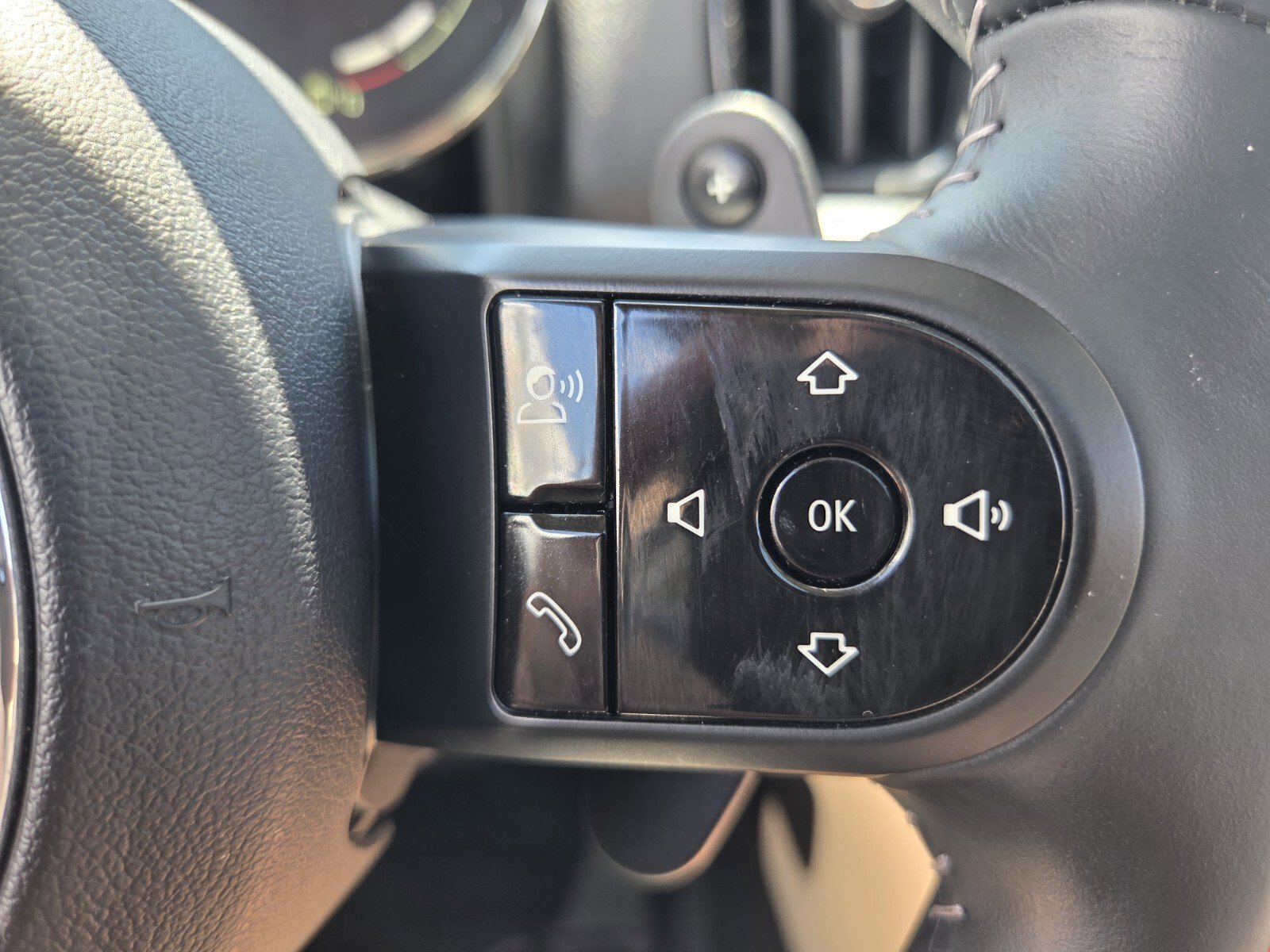 Certified 2024 MINI Cooper Countryman S w/ Signature Upholstery Package FWD image 29
