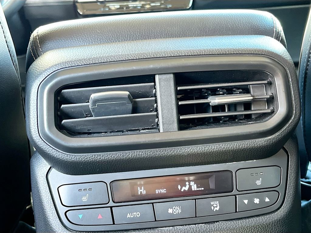 Used 2025 Honda Pilot Elite image 27