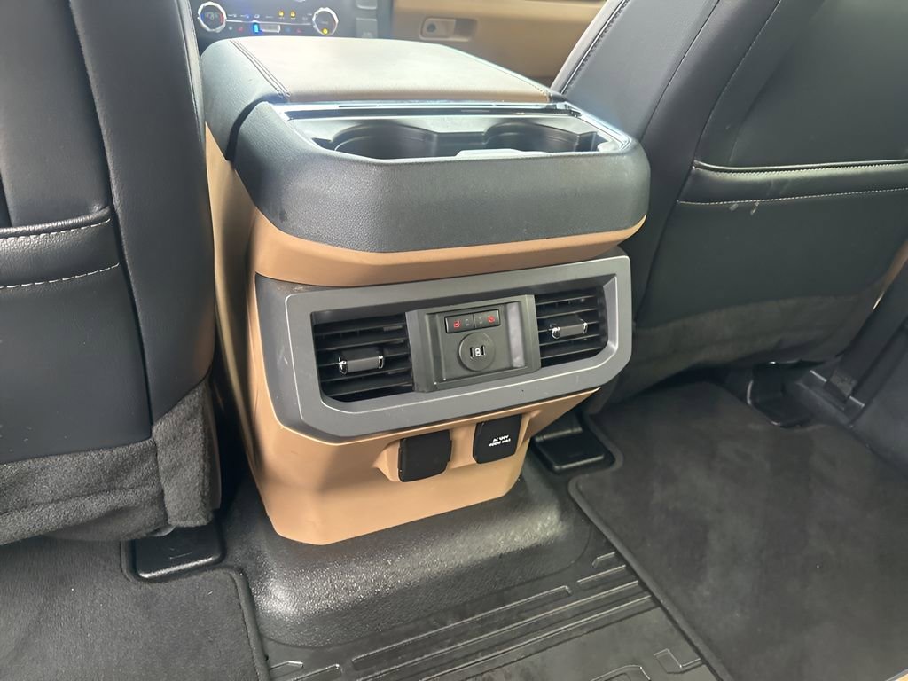 Used 2024 Ford F350 Lariat w/ Lariat Ultimate Package image 21