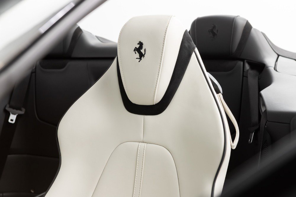 Used 2024 Ferrari Roma Spider image 50