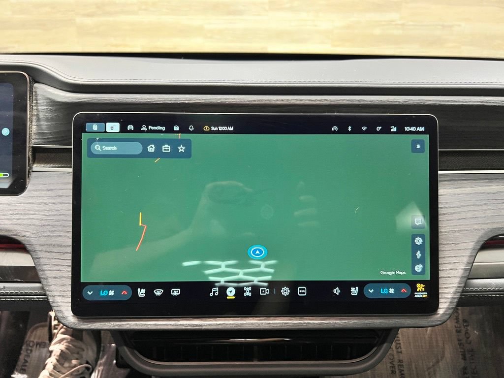 Used 2024 Rivian R1T Adventure Dual AWD/4WD image 24