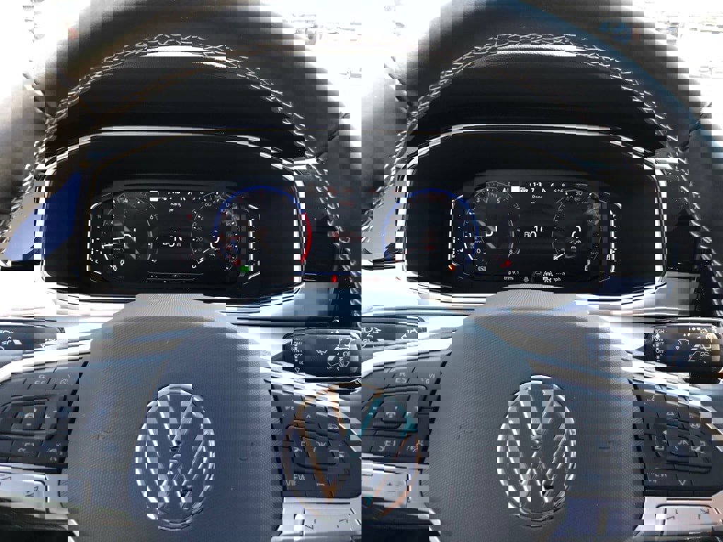 New 2025 Volkswagen Taos SEL image 19