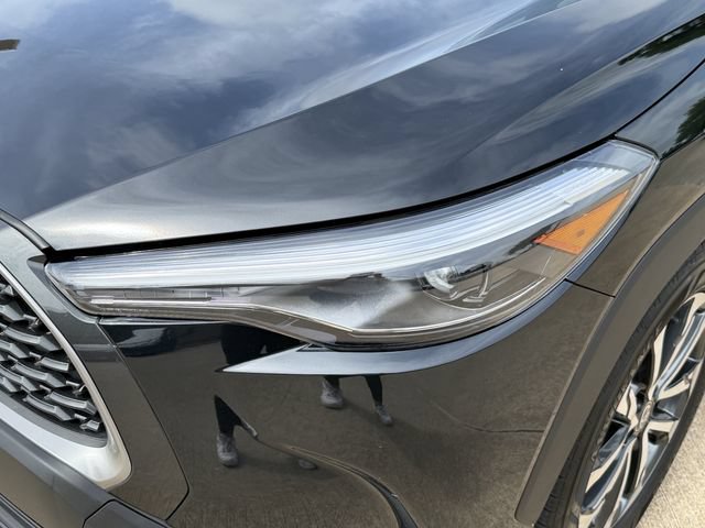 Certified 2025 Toyota Corolla Cross XLE w/ Convenience Package FWD image 7